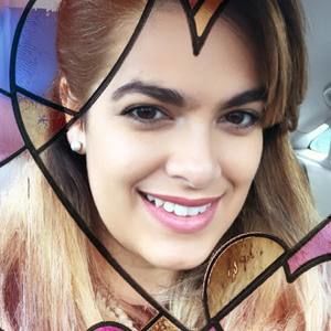 Meet your Posher, Beatriz